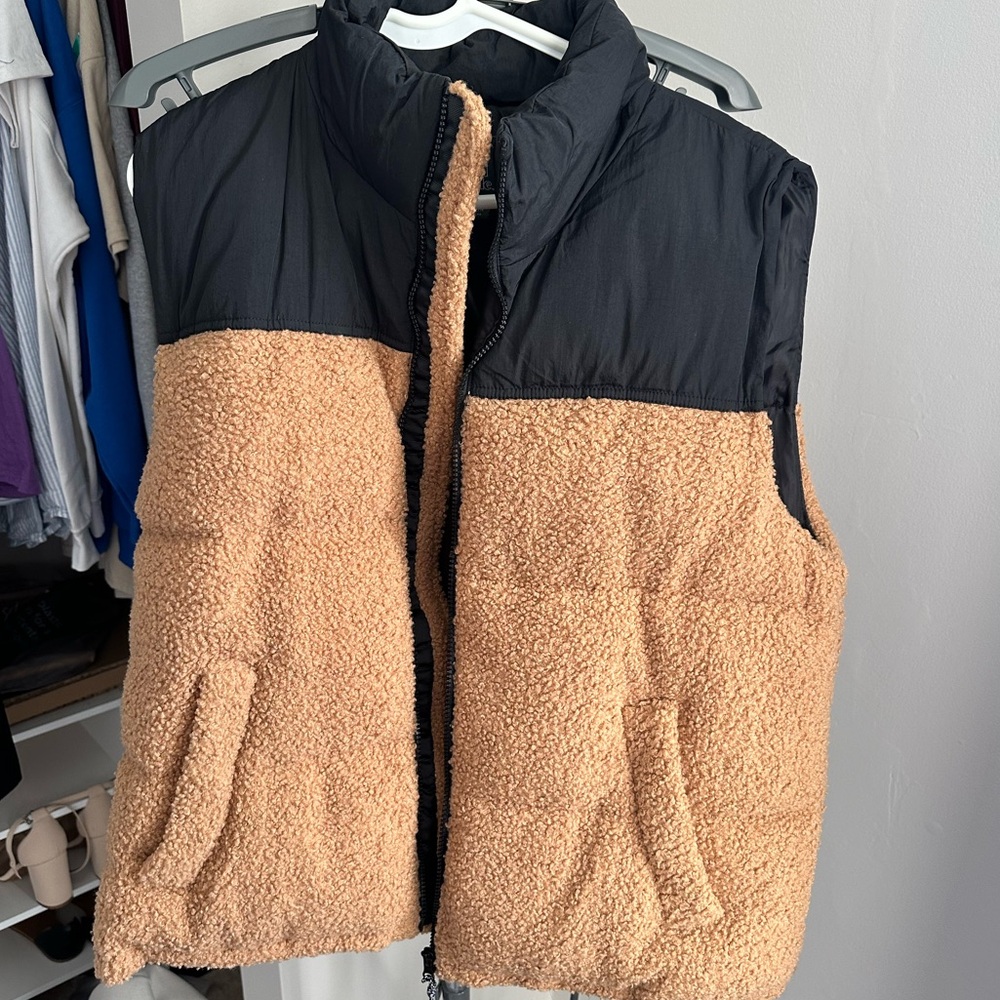 Wild Fable Puffer Vest